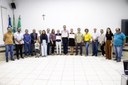 Câmara de Nova Monte Verde entrega Moções de Reconhecimento e Aplausos a cidadãos e educadora